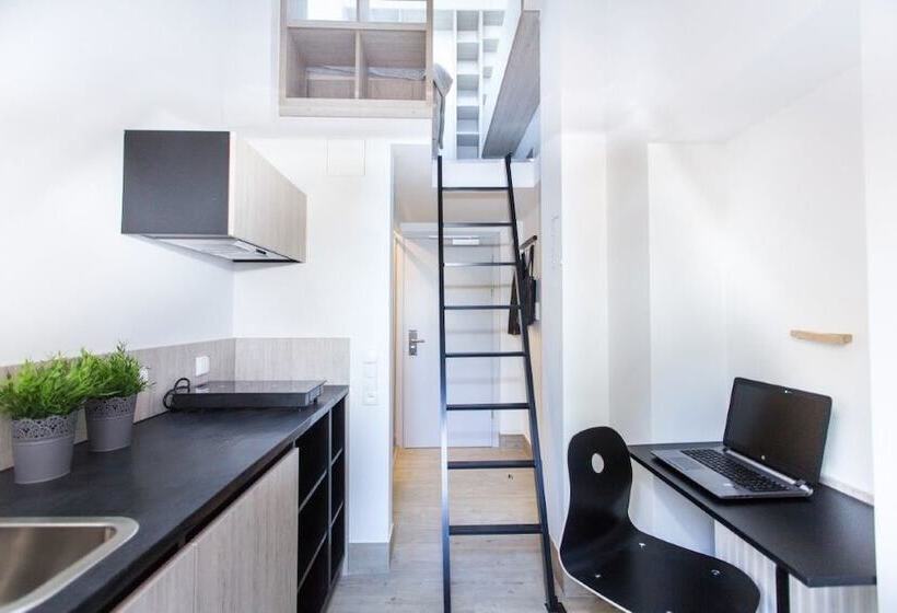 اتاق استاندارد یک نفره, Hostel Kampus