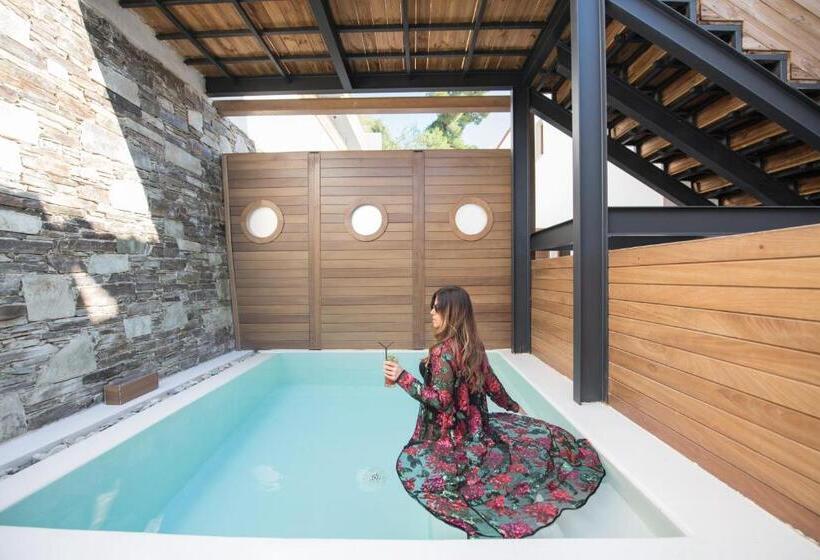 سوییت لوکس, Natura Luxury Boutique Hotel Skopelos