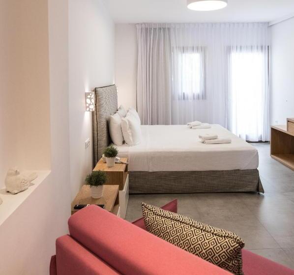 سوییت لوکس, Natura Luxury Boutique Hotel Skopelos