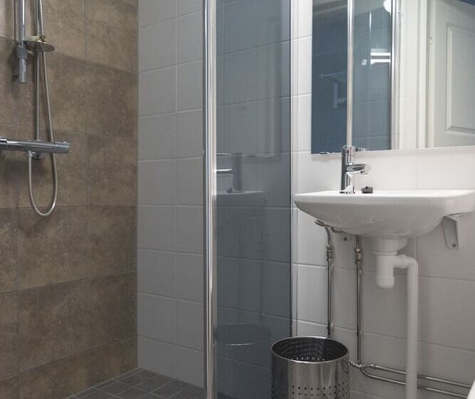 اتاق استاندارد یک نفره, Boutique Hotel Sawohouse