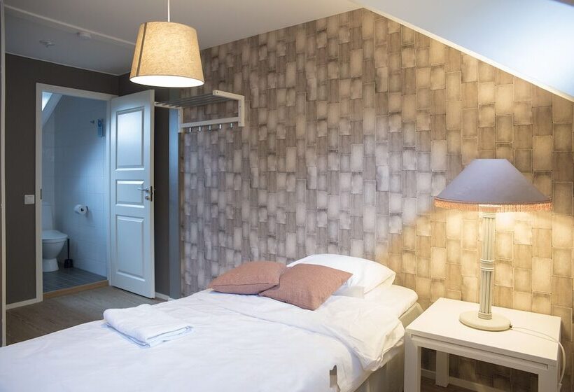 اتاق استاندارد یک نفره, Boutique Hotel Sawohouse