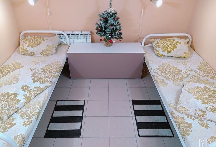 اتاق اکونومی با حمام مشترک, Hostel Monte Carlo
