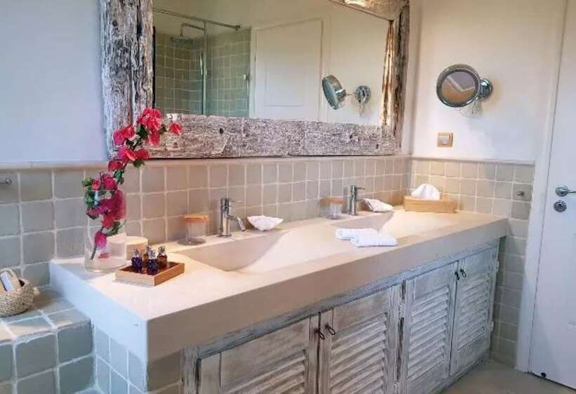 Deluxe Suite Sea View, Therme Sea Luxury Lodge
