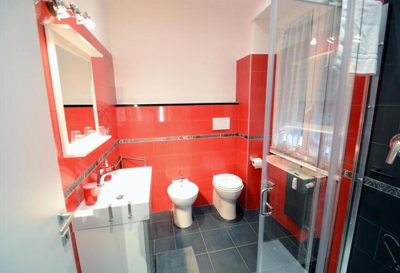 اتاق استاندارد, Whatshouse Roma