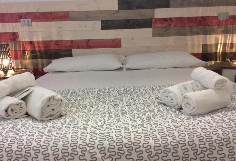 اتاق استاندارد, Whatshouse Roma