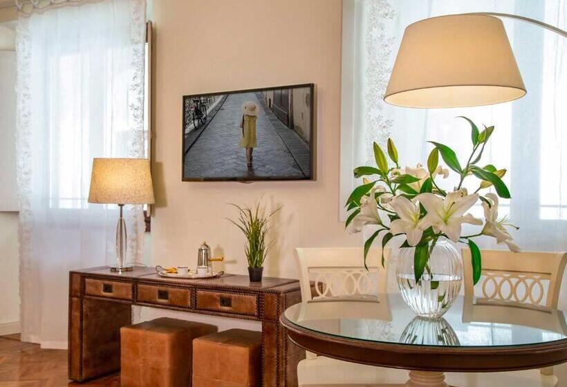 سوییت سوپریور, Boutique Hotel Del Corso