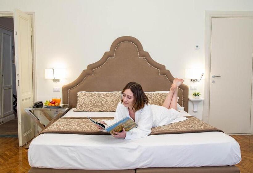 سوییت سوپریور, Boutique Hotel Del Corso