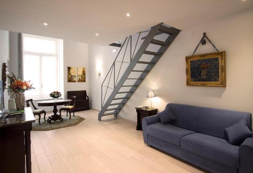 سوئیت رویال, Palazzo D Auria Apart