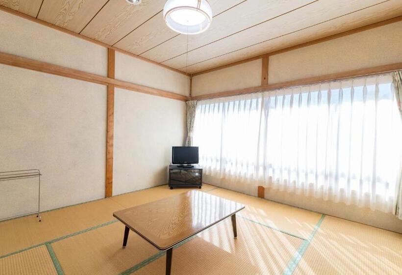 اتاق استاندارد با سرویس بهداشتی مشترک, Cyokiya Lake Saiko