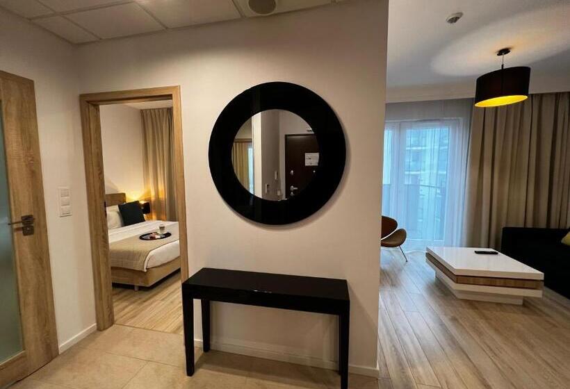 سوییت جونیور, Varsovia Apartamenty Kasprzaka