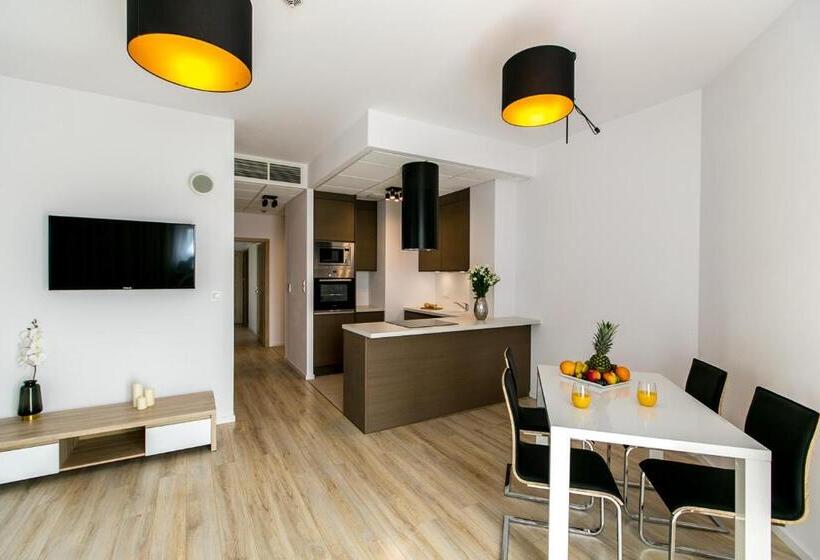 سوییت اجرایی, Varsovia Apartamenty Kasprzaka