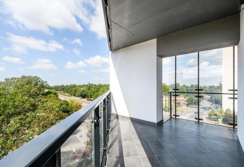 سوییت اجرایی, Varsovia Apartamenty Kasprzaka