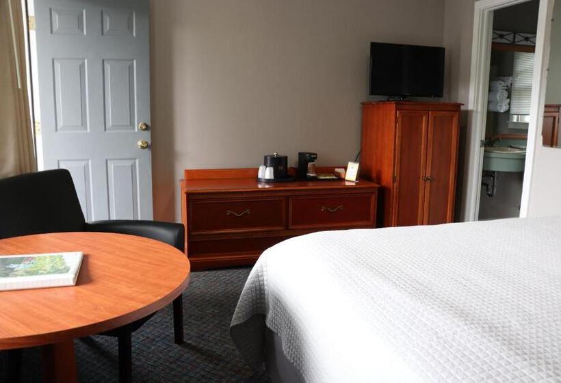 اتاق استاندارد با تخت بزرگ, Admiral Motel