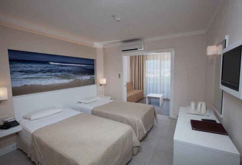 Habitación Familiar Superior, Batihan Beach Resort & Spa  24h All Inclusive