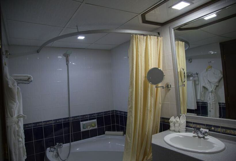 سوییت سوپریور, Aravi Dubai