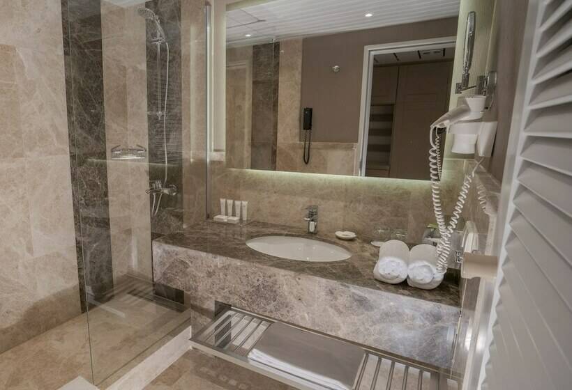 اتاق استاندارد با چشم‌انداز باغ, Hapimag Resort Sea Garden