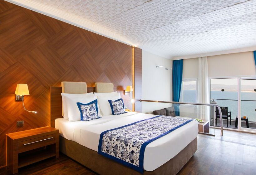سوییت جونیور با چشم‌انداز دریا, Labranda Ephesus Princess   All Inclusive