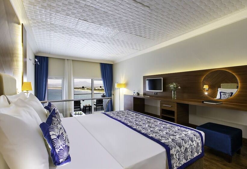 سوییت جونیور با چشم‌انداز دریا, Labranda Ephesus Princess   All Inclusive