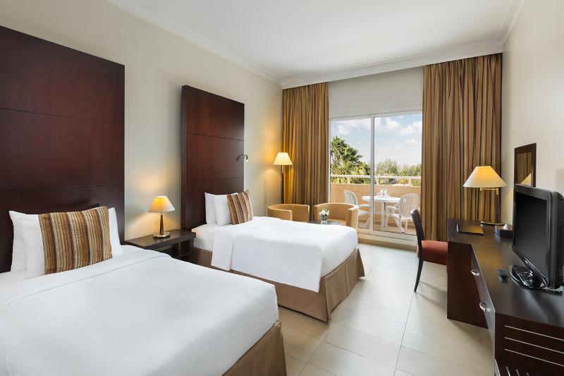 اتاق لوکس با چشم‌انداز شهر, Metropolitan Al Mafraq Hotel