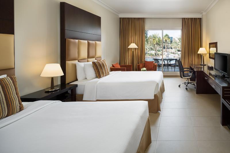 اتاق لوکس با چشم‌انداز شهر, Metropolitan Al Mafraq Hotel