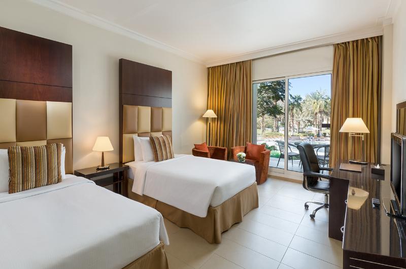 اتاق لوکس با چشم‌انداز شهر, Metropolitan Al Mafraq Hotel