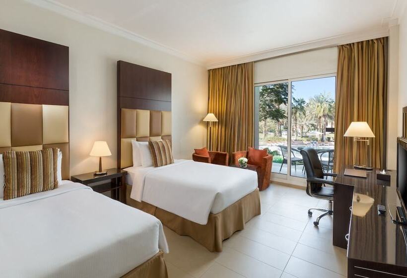 Executive Room, Millennium Central Mafraq