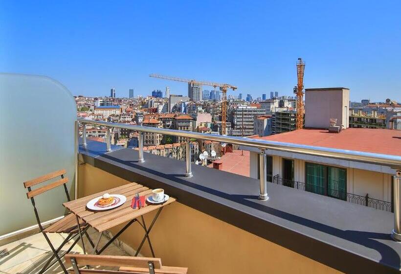 Suite, Ramada By Wyndham Istanbul Taksim