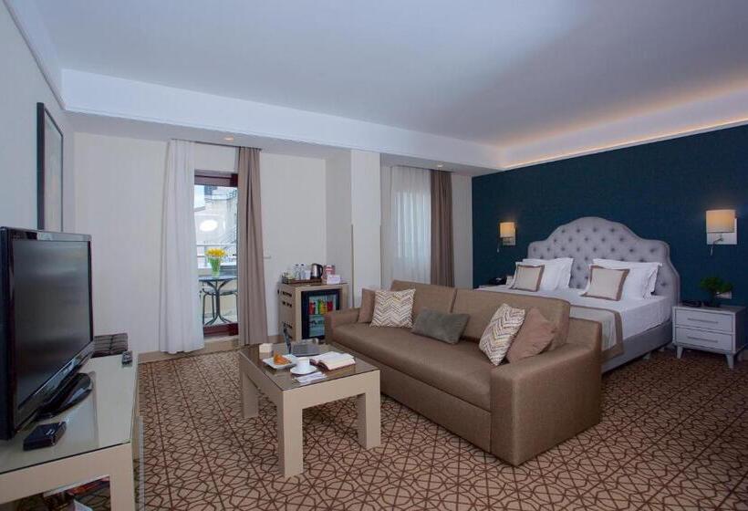 Suite, Ramada By Wyndham Istanbul Taksim