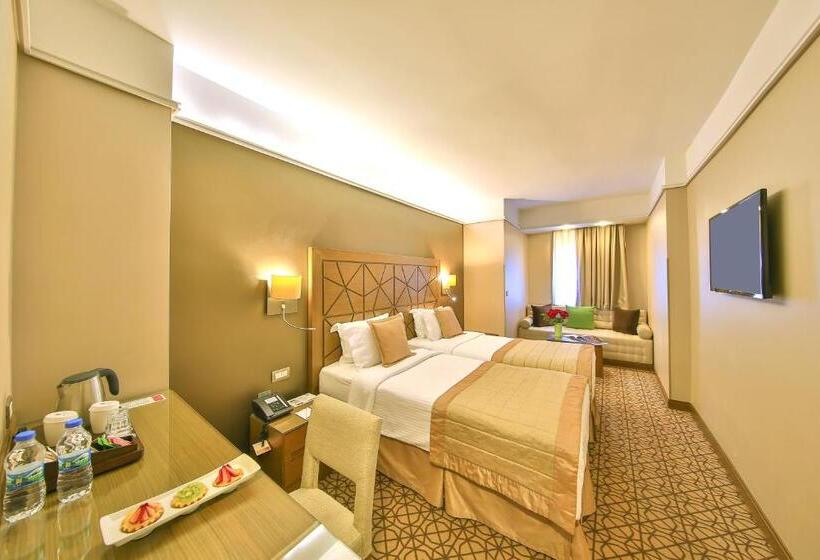 수피리어 룸, Ramada By Wyndham Istanbul Taksim