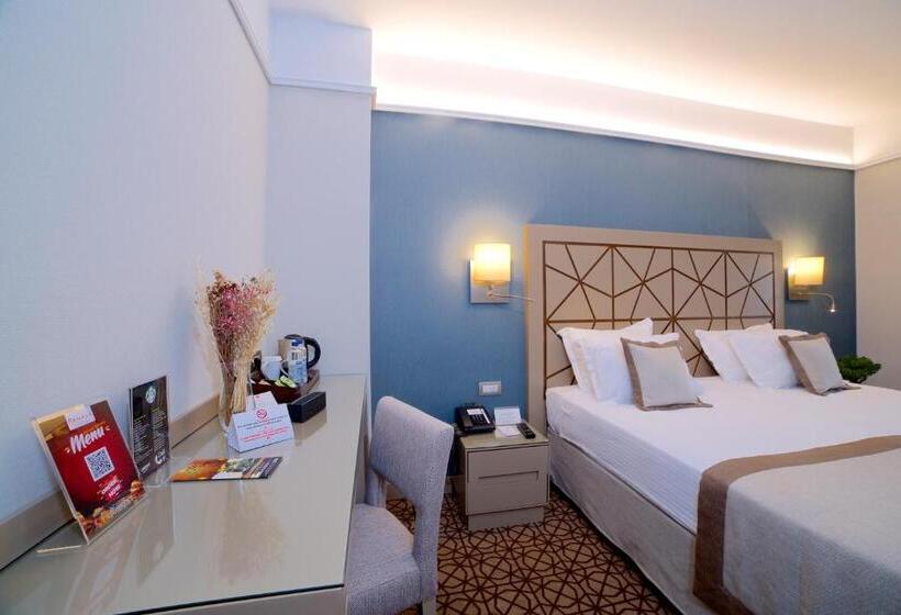 수피리어 룸, Ramada By Wyndham Istanbul Taksim