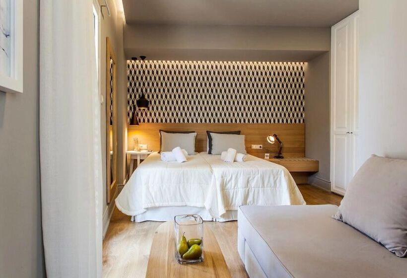 استودیوی لوکس, Candia Studios & Rooms