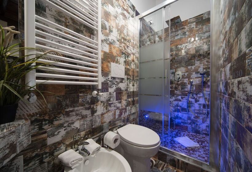 اتاق سوپریور, Starhome Navona