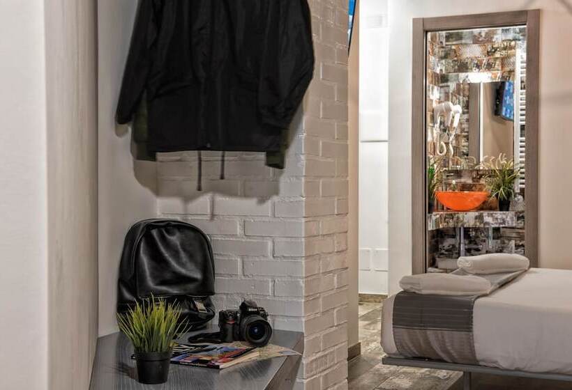 اتاق سوپریور, Starhome Navona