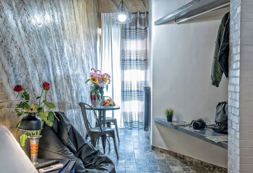 اتاق سوپریور, Starhome Navona