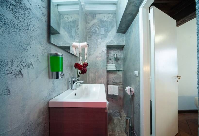 آپارتمان 2 خوابه, Starhome Navona