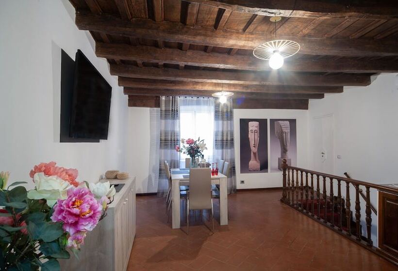 آپارتمان 2 خوابه, Starhome Navona