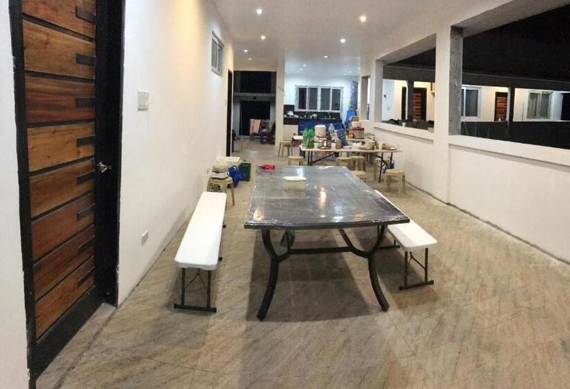اتاق لوکس چهار تخته, Seabreeze Beach Lodge