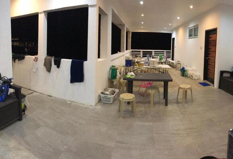 اتاق لوکس چهار تخته, Seabreeze Beach Lodge