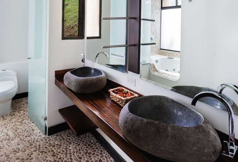 كابينة سوبيريور, Luxé Cabañas
