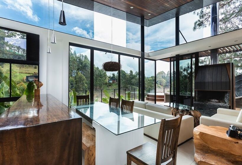 كابينة سوبيريور, Luxé Cabañas