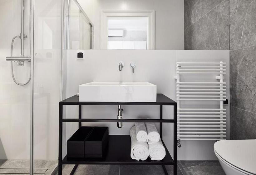 استودیوی استاندارد, St Agnes Apartments Old Town