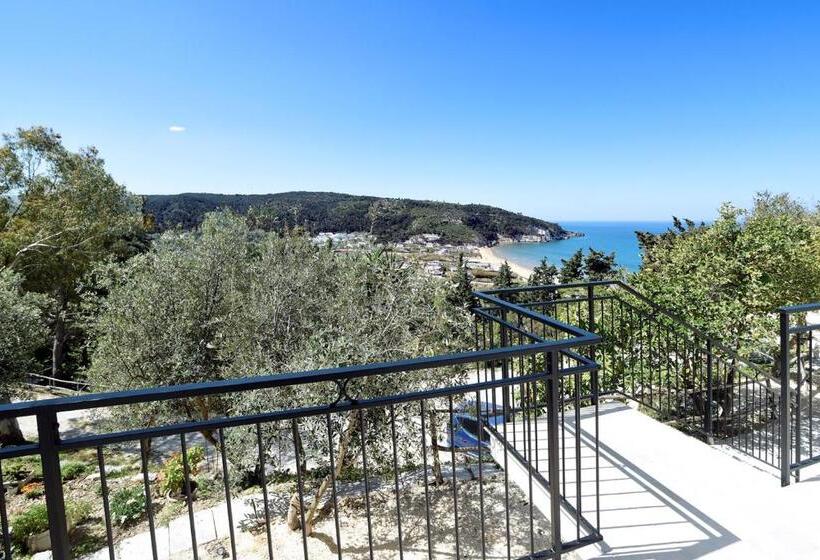 اتاق سوپریور با چشم‌انداز دریا, The Stunning B&b
