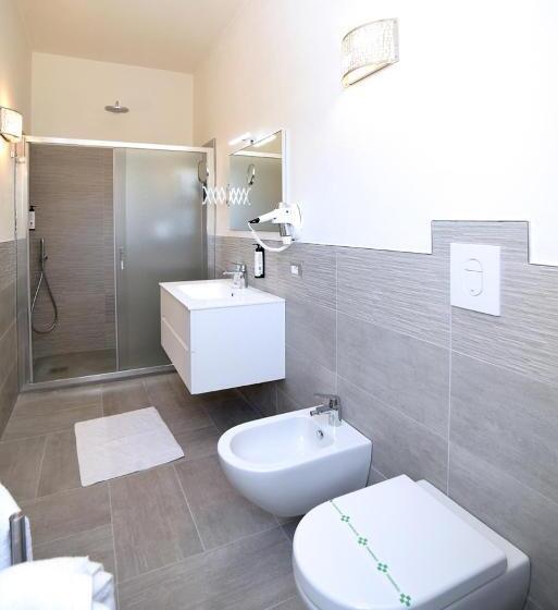 اتاق سوپریور با چشم‌انداز دریا, The Stunning B&b
