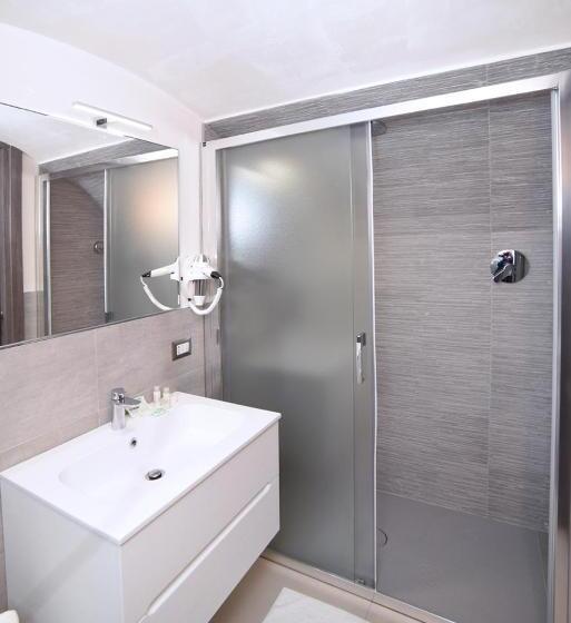 اتاق عادی, The Stunning B&b