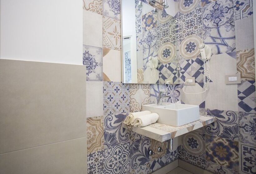 اتاق استاندارد سه نفره, Boutique & Spa Sirena