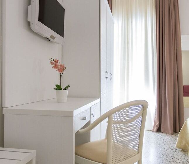 اتاق استاندارد سه نفره, Boutique & Spa Sirena