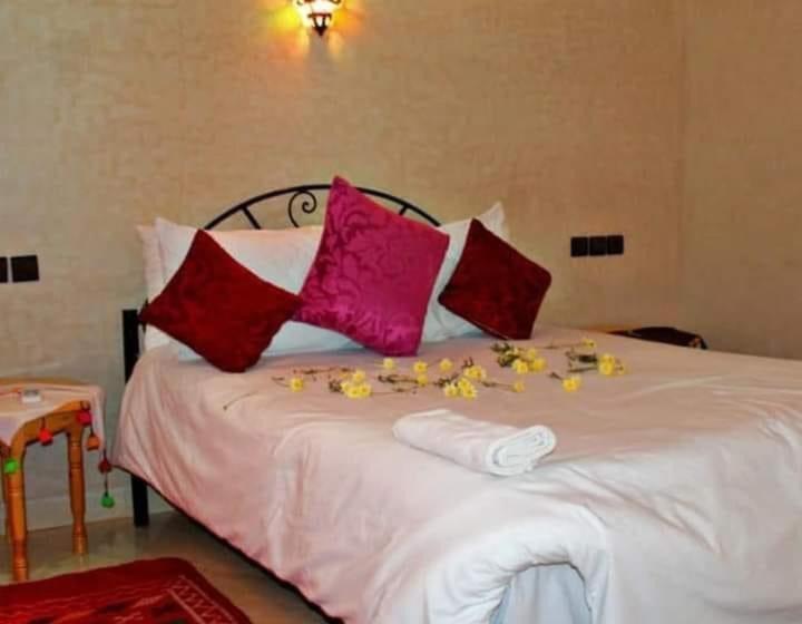 اتاق لوکس, Restaurant Dar Al Madina