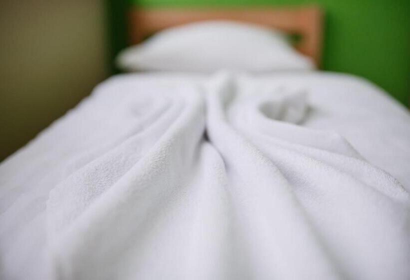 اتاق استاندارد, Safestay Warsaw Old Town