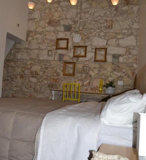 اتاق استاندارد سه نفره, B&b Siracusa