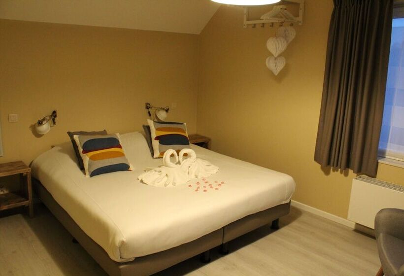 اتاق لوکس, Saffels Nest